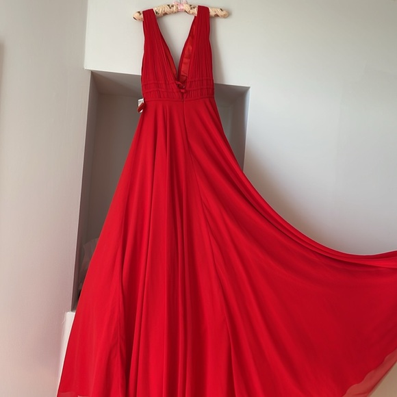 ✨NWT✨ MAC DUGGAL Ieena Chiffon A-Line Evening Gown Style No. 55379 - Picture 10 of 11